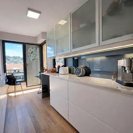 Fabuleux Duplex Au Coeur De Avec Terrasse Et Solarium Privatif *